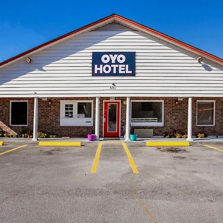 Oyo Hotel Ridgeland East Екстер'єр фото