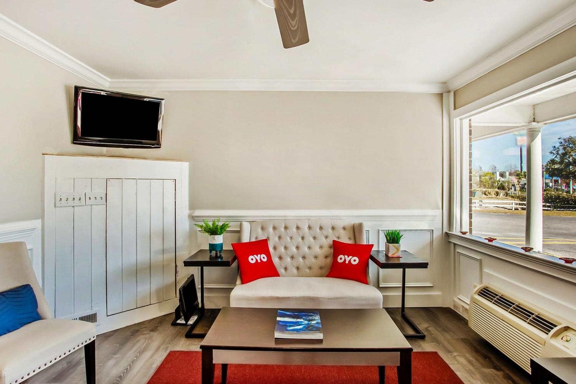 Oyo Hotel Ridgeland East Екстер'єр фото