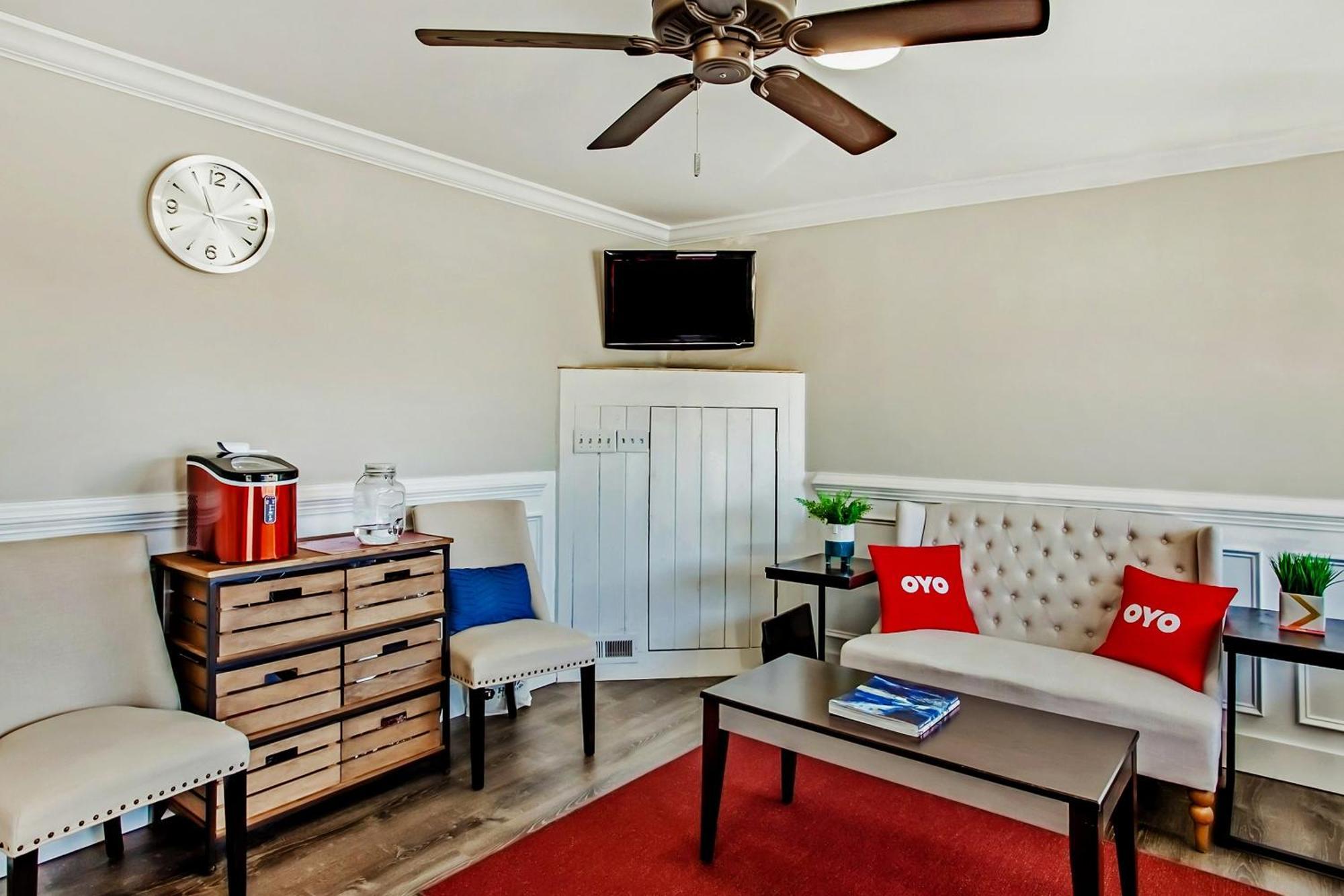 Oyo Hotel Ridgeland East Екстер'єр фото